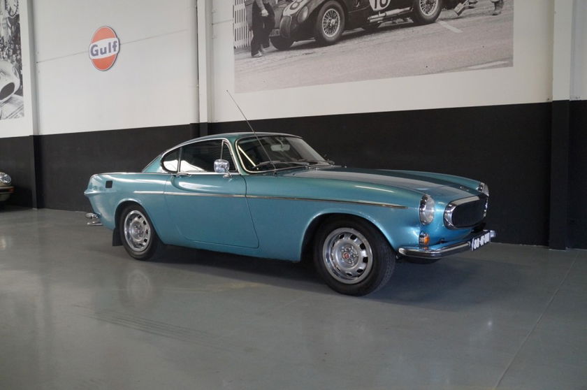 Volvo P1800