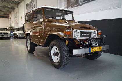 Toyota LANDCRUISER FJ40 Hardtop Fully Restored ! (1980)