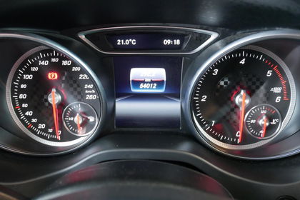 Mercedes A Klasse 180 d BE Edition Exclusive Pro LEDER/CUIR LED GPS PDC CAM Verw. Sportzetels