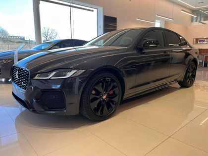 Jaguar XF R-Dynamic Black