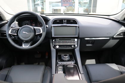 Jaguar F-Pace PRESTIGE