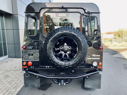 Land Rover Defender Eastnor-GPS-Camera-traitement