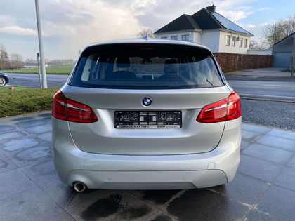 BMW Serie 2 216 d Active Tourer - GlacierSilber/Navi/PDC/Airco