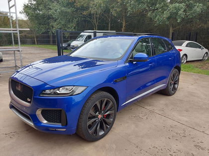 Jaguar F-Pace 30 D FIRST EDITION