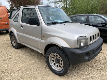 Suzuki Jimny 1300 essence 4x4 Cabriolet ... Attache-remorque