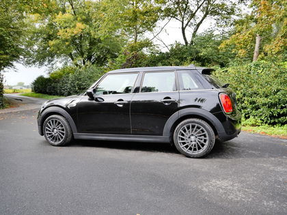 MINI Cooper 5DEURS 15i Automatic