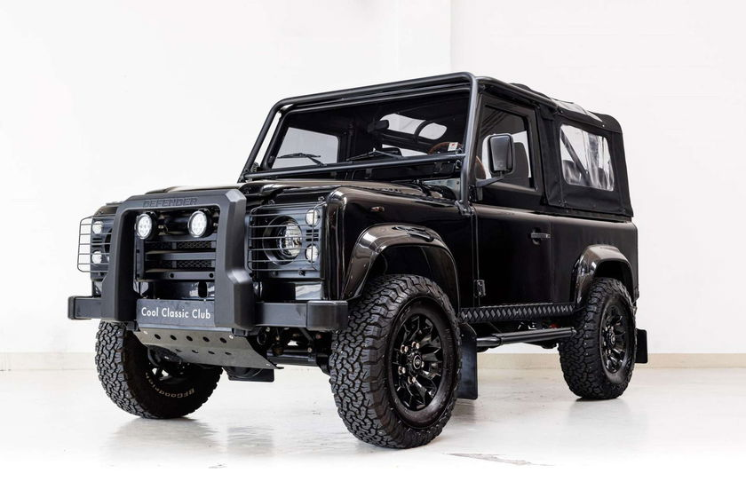 Land Rover Defender