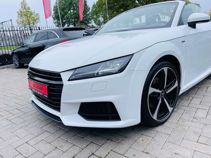 Audi TT Roadster 1.8 TFSI s line Matrix 1j Garantie