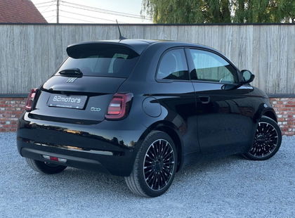 Fiat 500 500e /11-2021/4000km/camera/led/btw aftrekbaar