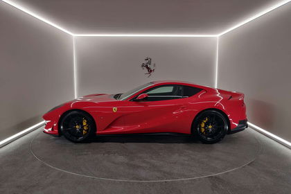 Ferrari 812 SUPERFAST 2y Ferrari Approved