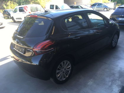 Peugeot 208 1.6 BlueHDi Style