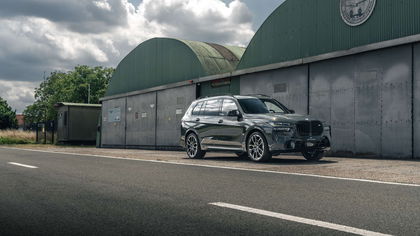 BMW X7 M 60I xDrive | SKY LOUNGE | B&W AUDIO | 7-ZIT