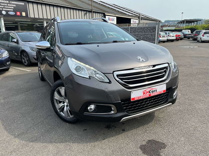 Peugeot 2008 1.2i ESSENCE // NAVIGATION //CLIMATISATION /JANTES