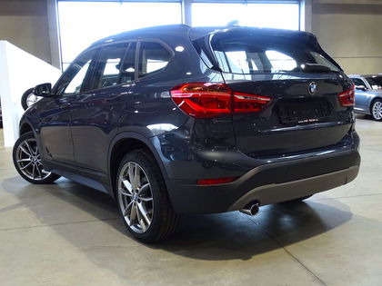 BMW X1 18i sDrive ***NAVI-PARKING AV & AR-CRUISE***