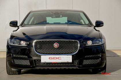 Jaguar XE 2.0 D Prestige