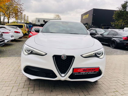 Alfa Romeo Stelvio 2.0 Turbo 16V AT8-Q4 1j Garantie