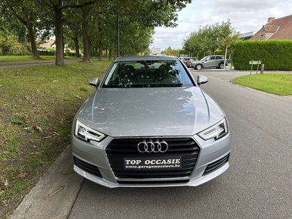 Audi A4 30 TDI nieuwe staat ....