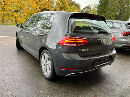 Volkswagen e-Golf 35.8kWh - 16.445 HTVA - Garantie 12 mois !