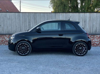 Fiat 500 500e /11-2021/4000km/camera/led/btw aftrekbaar