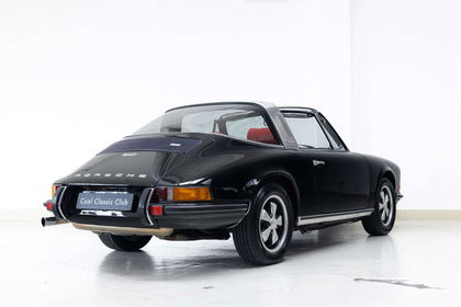 Porsche 911 2.4 Targa - Restored - Modified