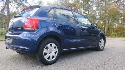 Volkswagen Polo Sedan 1.6 CR TDi Trendline DPF