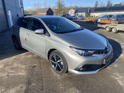 Toyota Auris 5 d. 1.2 Turbo petrol 6 MT Sty