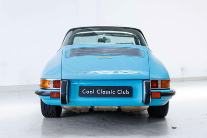 Porsche 911 Targa - Wunchfarbe Kristalblau - Custom build - Co