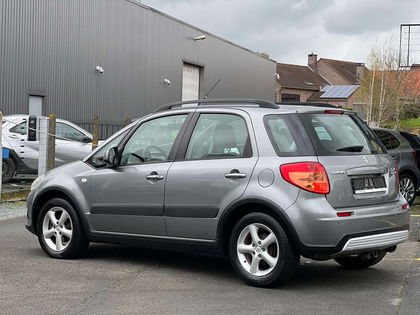 Suzuki SX4 1.6i*boîte automatique*NAVI*CLIMA*Android*BT*