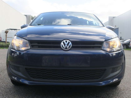 Volkswagen Polo Sedan 1.6 CR TDi Trendline DPF