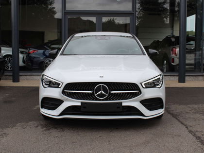 Mercedes CLA 200 d / AMG Pakket / SPORT / CAMERA / NAVI / BLUETOOTH