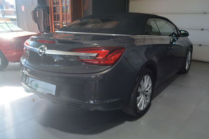 Opel Cascada 2.0 CDTi Cosmo S LEDR / NAVI + CAMERA / 1e EIG.