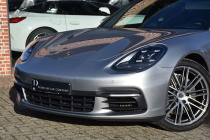 Porsche Panamera 2.9 V6 Bi-Turbo PHEV PDK| Panodak| 21"| Camera|LED