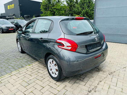 Peugeot 208 1j Garantie