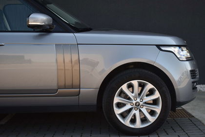 Land Rover Range Rover 3.0 TDV6 Vogue - Volledige onderhoudshistoriek