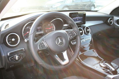 Mercedes C-Klasse 180 PARKEERPAK/COLL.PREVENT ASSIST/18 INCH/AVANTGARDE