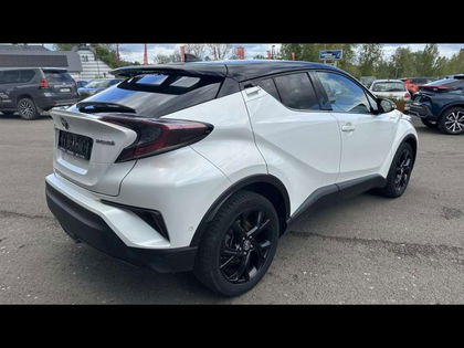 Toyota C-HR C-ULT 2