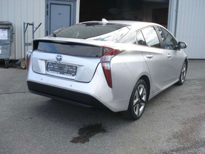 Toyota Prius 1.8i VVT-i Hybrid Lounge CVT