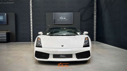 Lamborghini Gallardo SPYDER 5.0i V10 40v E-Gear Full Services History