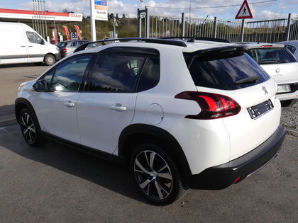 Peugeot 2008 1.5 BlueHDi GT LineS*CAMERA*TOIT PANO*GPS*