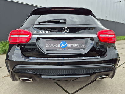 Mercedes GLA 180 *AMG SPORTPAKKET*19"ALU*ALCANTARA*NAVI*NIGHTPAKKET