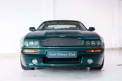 Aston Martin V8 Coupé - Sunroof - LHD - Swiss Delivered -