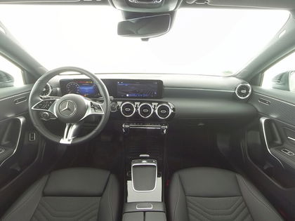 Mercedes Classe A 250 e *FACELIFT* LED Camera Stuurverwarm. Carplay DAB