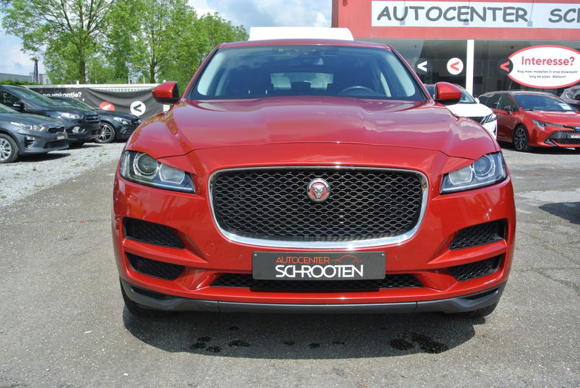 Jaguar F-Pace