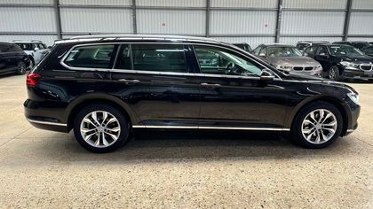 Volkswagen Passat Variant 1.6 CR TDi Comfortline DSG