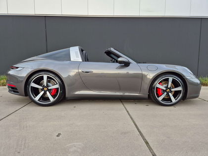 Porsche 992 /911 3.0 TARGA 4S PDK*ACC*BOSE*PDLS+*ZETELKOELING*