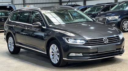 Volkswagen Passat Variant 1.6 CR TDi Highline Business DSG