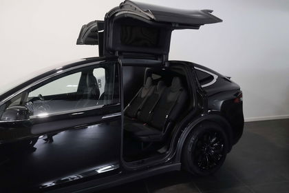 Tesla Model X 75 kWh Dual Motor Autopilot Pano LED Garantie *