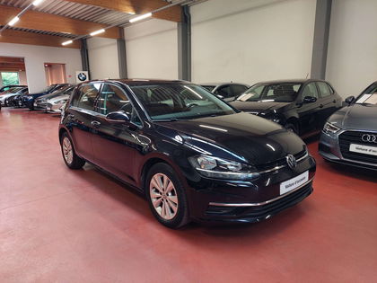 Volkswagen Golf 1.6 TDi + DSG + NAVI / CarPLAY / CAM / LED / ACC