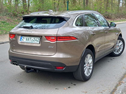 Jaguar F-Pace 2.0 D EURO 6b prestige 4X4 12 MOIS GARANTIE