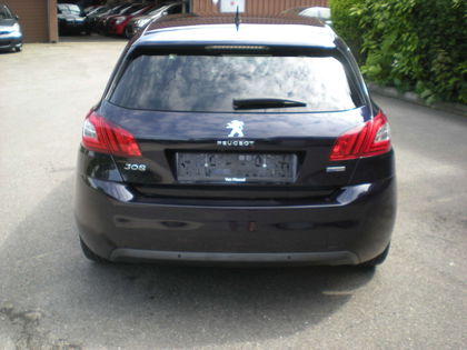 Peugeot 308 1.2 PureTech Allure STT